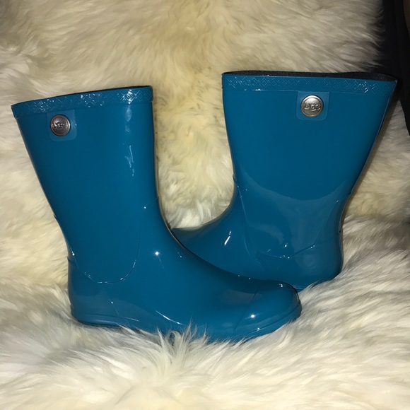 ugg plastic boots